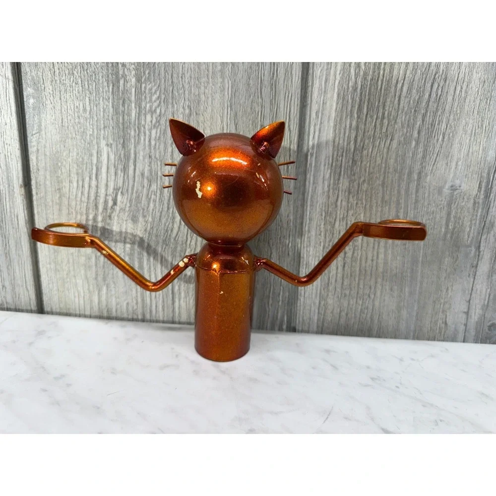 The Unbranded Brand whimsical metal